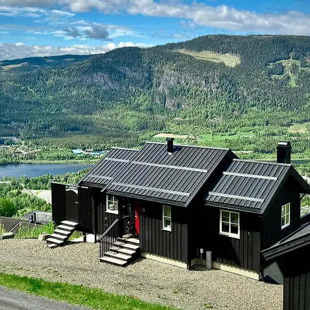 Hafjell In Out And Stunning Views 度假居
